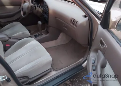 1993 Toyota Camry Le z USA, uszkodzony, nr VIN JT2SK12EXP0171391